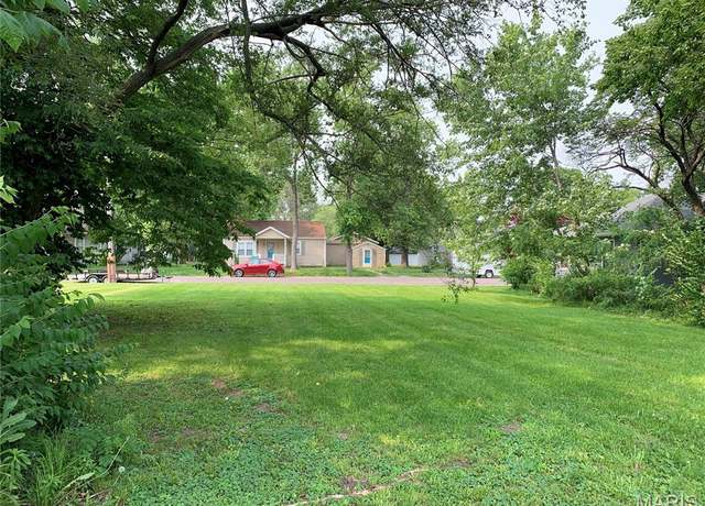 Property at 908 E Washington, Greenville, IL 62246
