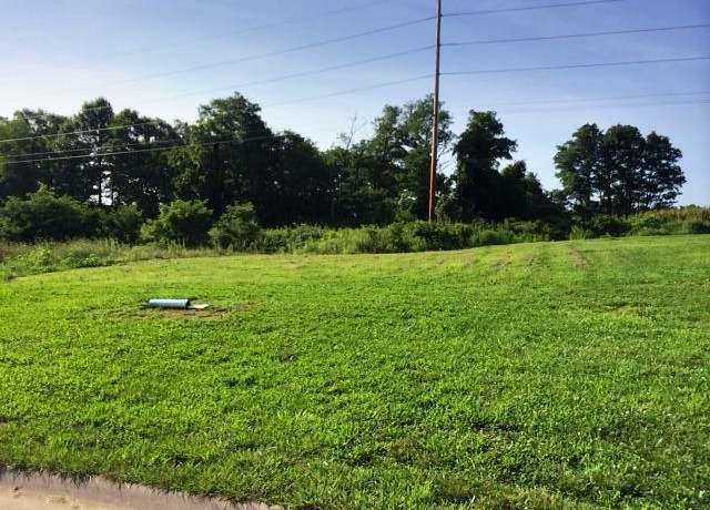 Property at 520 Bluff Meadows Dr, Valmeyer, IL 62295