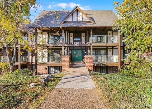 Property at 1420 Heritage Lndg #102, St Charles, MO 63303, 3 beds, 2 baths