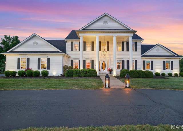 Property at 848 Golden Meadows Dr, Defiance, MO 63341, 5 beds, 6.5 baths