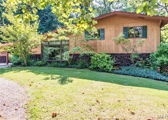 Property at 10 Starling Ln, Fenton, MO 63026, 4 beds, 2 baths