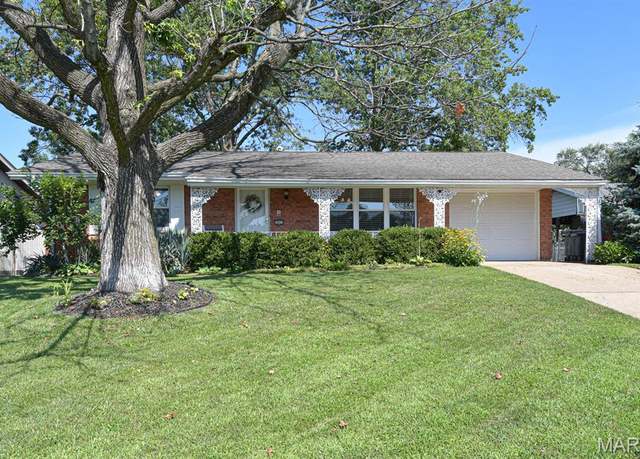 Property at 10923 Suanis Ct, St Louis, MO 63123, 2 beds, 1.5 baths