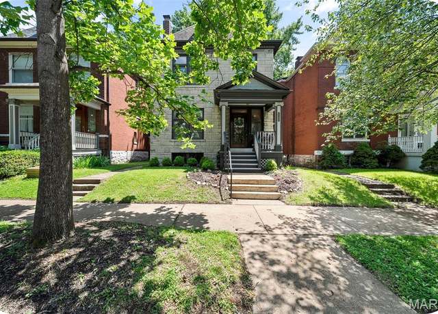 Property at 3700 Humphrey St, St Louis, MO 63116, 4 beds, 1.5 baths
