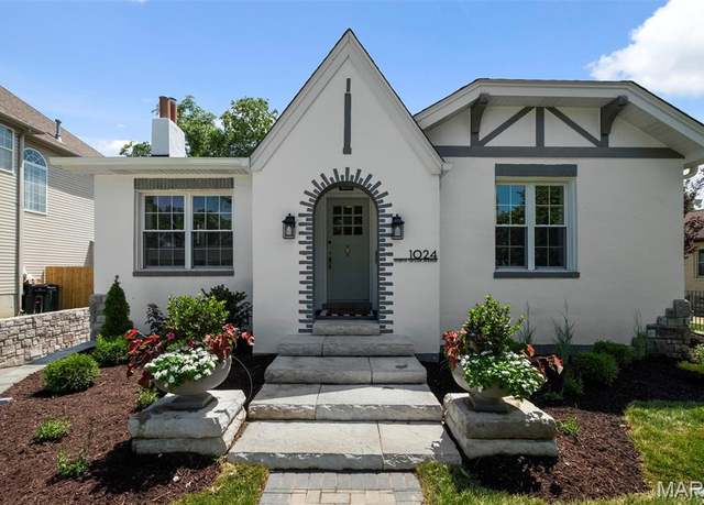 Property at 1024 N Taylor Ave, Kirkwood, MO 63122, 4 beds, 3 baths