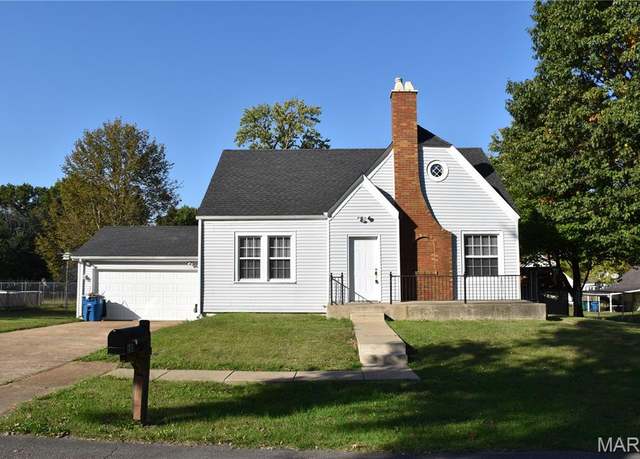Property at 909 Burgos St, Hazelwood, MO 63138, 4 beds, 2.5 baths