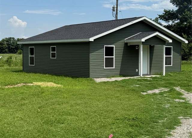 Property at 103 Beula St, Diehlstadt, MO 63834, 3 beds, 1 bath