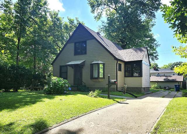Property at 2629 State St, Granite City, IL 62040, 4 beds, 2 baths