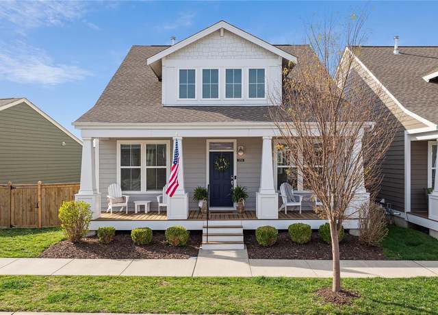 Property at 3700 Broad St, St Charles, MO 63301, 3 beds, 2.5 baths