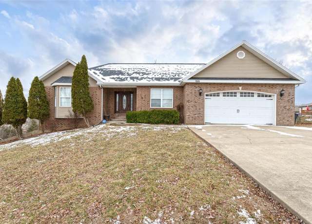Property at 155 Ridgeview Dr, St Robert, MO 65584, 5 beds, 3 baths