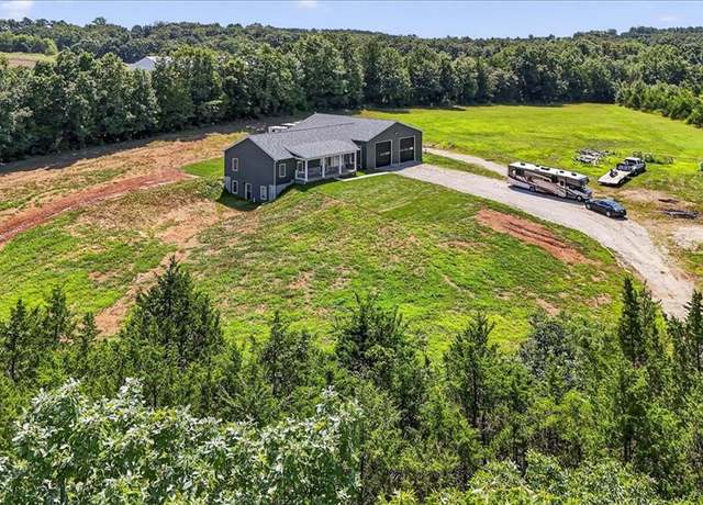 Property at 240 Hamilton Creek Dr, Union, MO 63084, 3 beds, 2.5 baths
