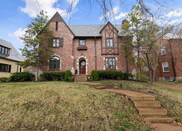 Property at 7425 Parkdale Ave, Clayton, MO 63105, 4 beds, 2.5 baths