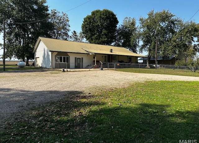 Property at 699 State Highway V, Sturdivant, MO 63782, 3 beds, 1.5 baths