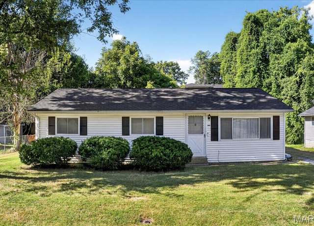 Property at 6204 Warren Dr, Belleville, IL 62223, 3 beds, 1 bath