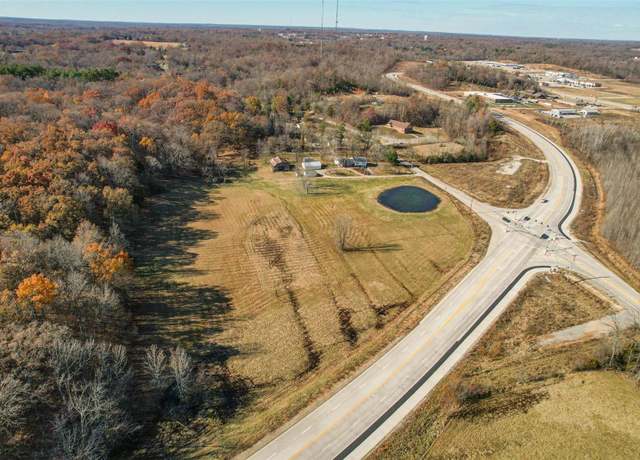 Property at 2462 Roxie Rd, Poplar Bluff, MO 63901, 4 beds, 3.5 baths