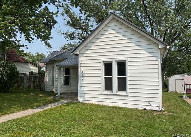 Property at 410 S Main St, Monroe City, MO 63456, 2 beds, 2 baths
