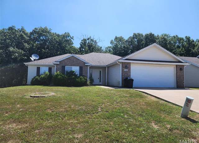Property at 240 Settlers Pass, Waynesville, MO 65583, 4 beds, 2 baths