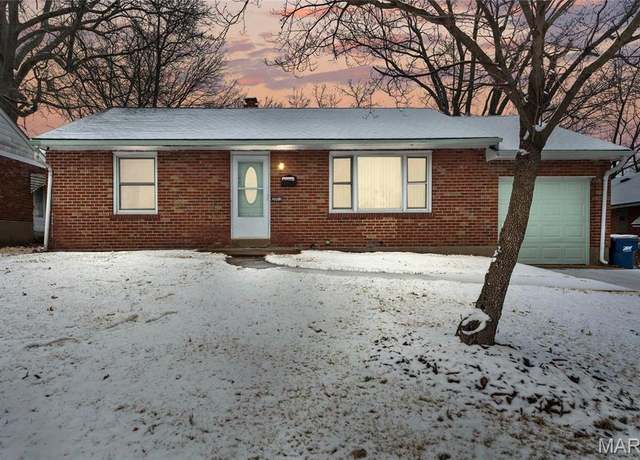 Property at 2031 Hildred Ave, St Louis, MO 63136, 3 beds, 2 baths