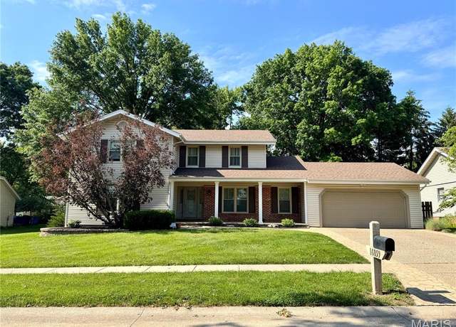Property at 16059 Meadow Oak Dr, Chesterfield, MO 63017, 4 beds, 3.5 baths
