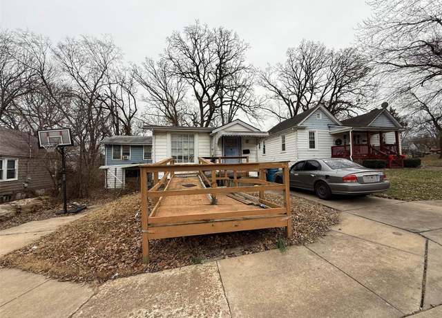 Property at 4510 Edgewood Blvd, St Louis, MO 63121, 2 beds, 2 baths