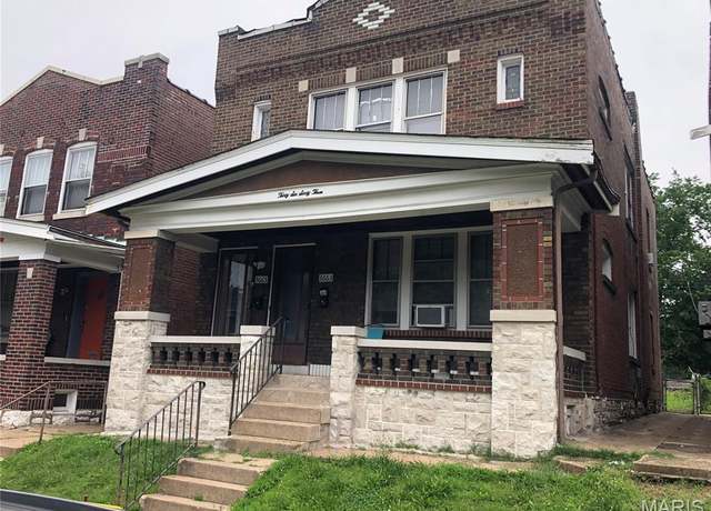 Property at 3663 Montana St, St Louis, MO 63116, 6 beds, 2 baths
