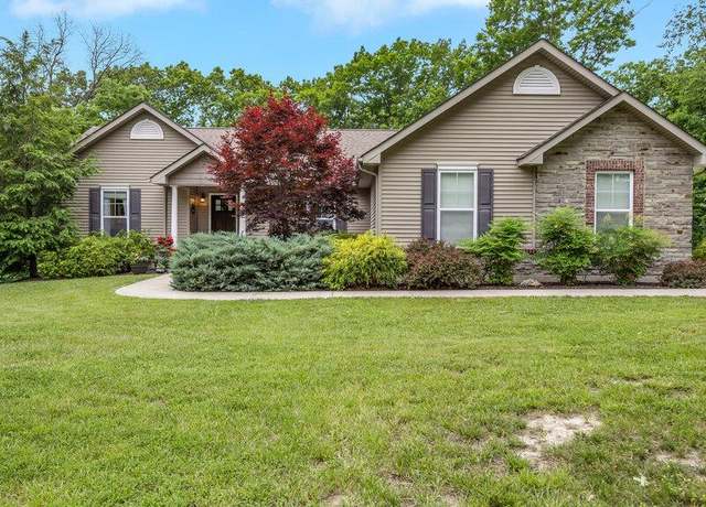 Property at 434 Winding Woods Dr, Troy, MO 63379, 3 beds, 3 baths