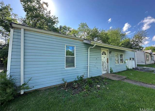 Property at 9833 Dennis Dr, Riverview, MO 63136, 3 beds, 1 bath
