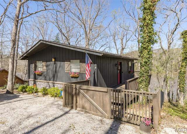 Property at 13224 Crow Ln, Ste Genevieve, MO 63670, 2 beds, 1 bath