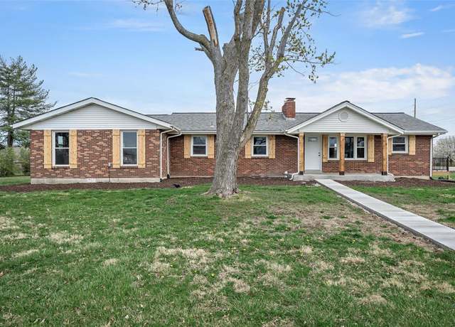Property at 4 Tiger Dr, Wentzville, MO 63385, 3 beds, 3 baths