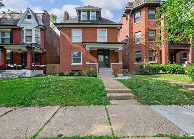 Property at 6014 Westminster Pl, St Louis, MO 63112, 4 beds, 3.5 baths
