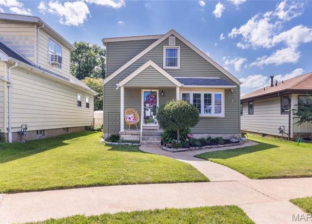 Property at 2205 Stephen Ave, St Louis, MO 63110, 4 beds, 2 baths