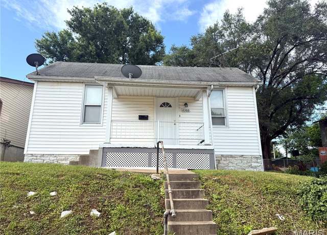 Property at 4366 -4368 Beck Ave, St Louis, MO 63116, 3 beds