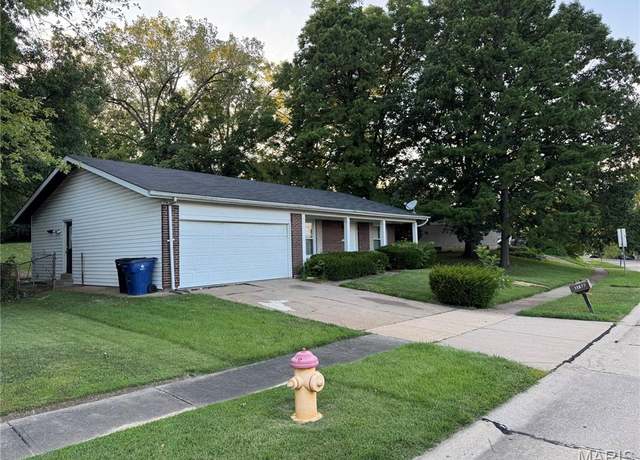 Property at 11377 Fox Hall Ln, St Louis, MO 63136, 3 beds, 2 baths