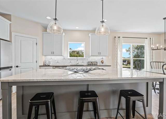Property at 145 Columbia Meadows Ln, O'fallon, MO 63366, 3 beds, 3.5 baths