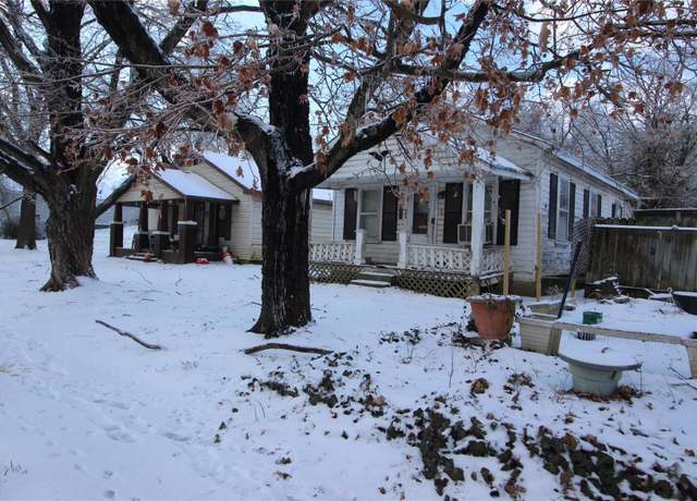 Property at 904 Camilla St, Park Hills, MO 63601, 3 beds, 1 bath