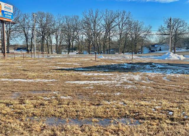 Property at 1002 E Scenic Rivers Blvd, Salem, MO 65560