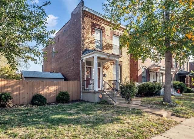 Property at 4429 Gibson Ave, St Louis, MO 63110, 3 beds, 2.5 baths