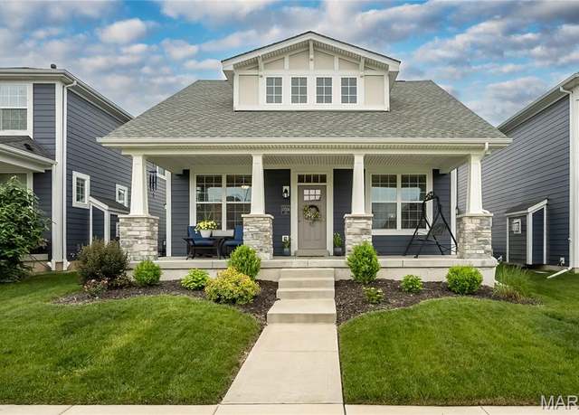 Property at 17006 Main St, Wildwood, MO 63040, 4 beds, 4 baths