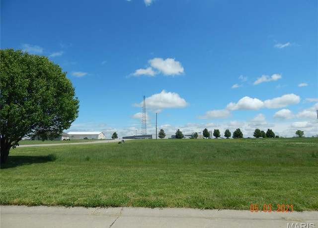 Property at 0 Lot 4 Stonecrest Cir, Waterloo, IL 62298