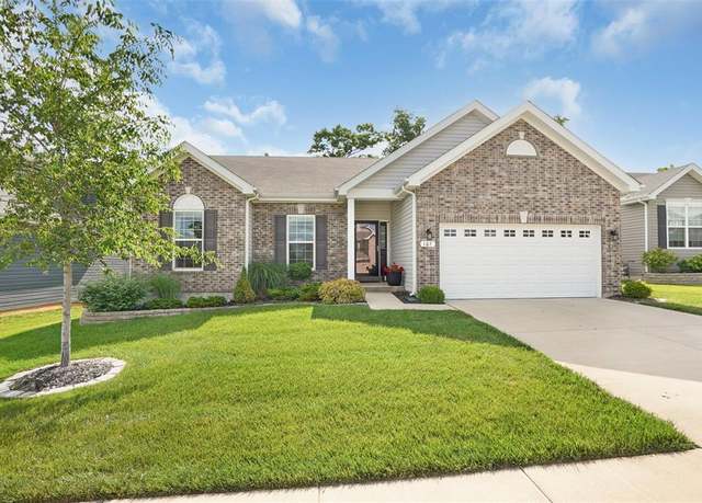 Property at 164 Hidden Bluffs Dr, Lake St Louis, MO 63367