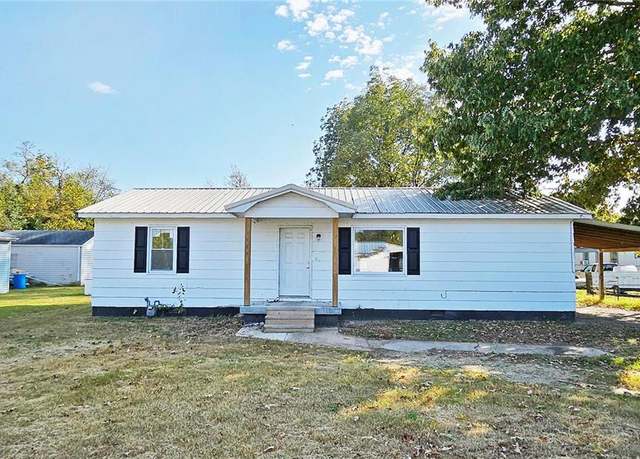 Property at 109 E Falcon Ln, East Prairie, MO 63845, 3 beds, 1 bath