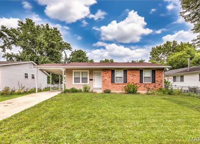 Property at 425 Lemondale Ln, Florissant, MO 63031, 3 beds, 2 baths