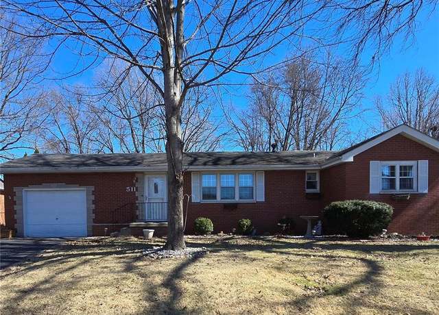 Property at 511 Courtesy Ln, Bethalto, IL 62010, 3 beds, 1.5 baths