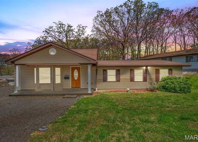Property at 1713 Westwood Dr, Festus, MO 63028, 3 beds, 2 baths