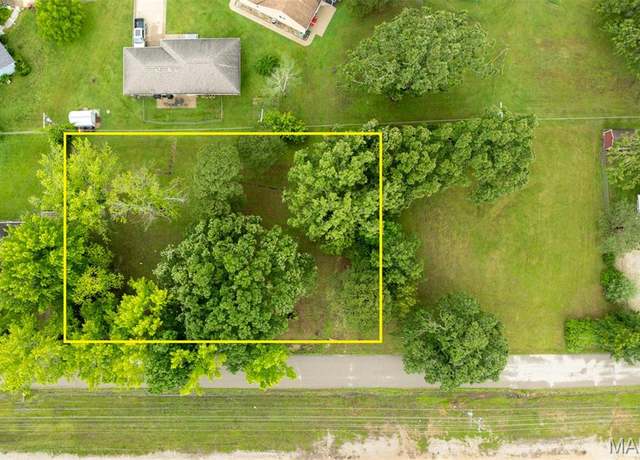 Property at 651 E Springfield St, St James, MO 65559