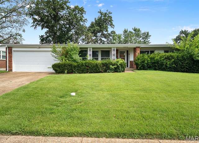 Property at 3475 Dwyer Ln, Florissant, MO 63033, 3 beds, 2 baths