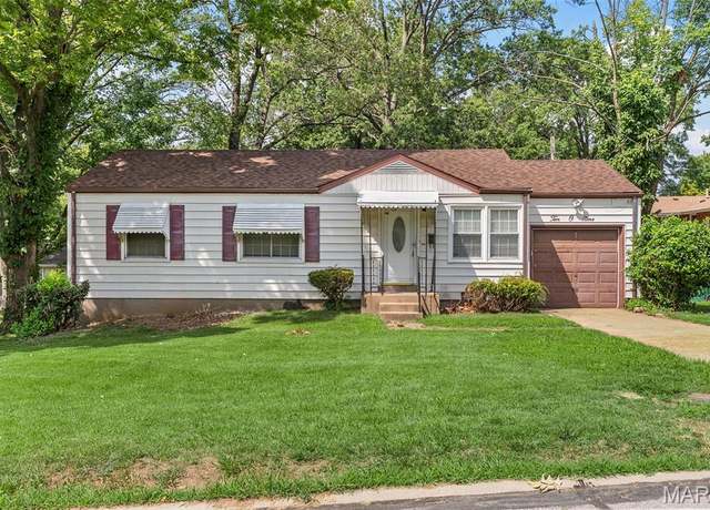 Property at 1009 Roxton Dr, St Louis, MO 63137, 3 beds, 2 baths
