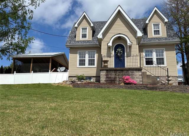 Property at 410 E 4th St, Alton, IL 62002, 5 beds, 3 baths