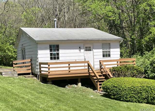 Property at 138 Franklin Ave, Wildwood, MO 63038, 2 beds, 1 bath