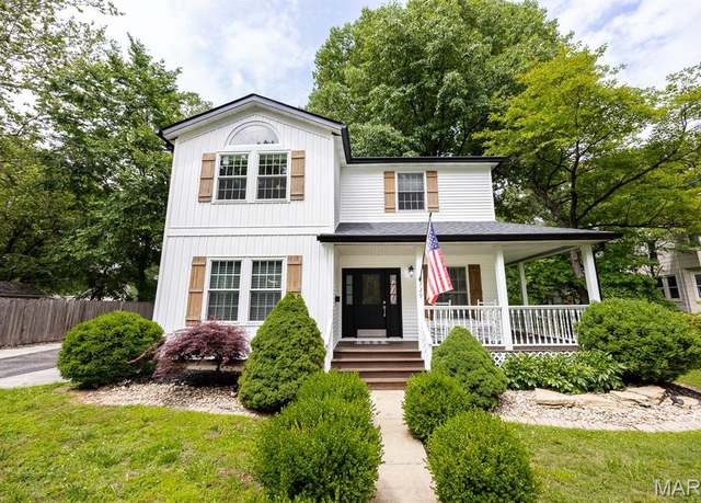 Property at 729 Randle St, Edwardsville, IL 62025, 4 beds, 3 baths