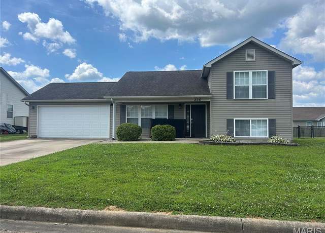 Property at 236 Bucking Horse Dr, Farmington, MO 63640, 3 beds, 2 baths
